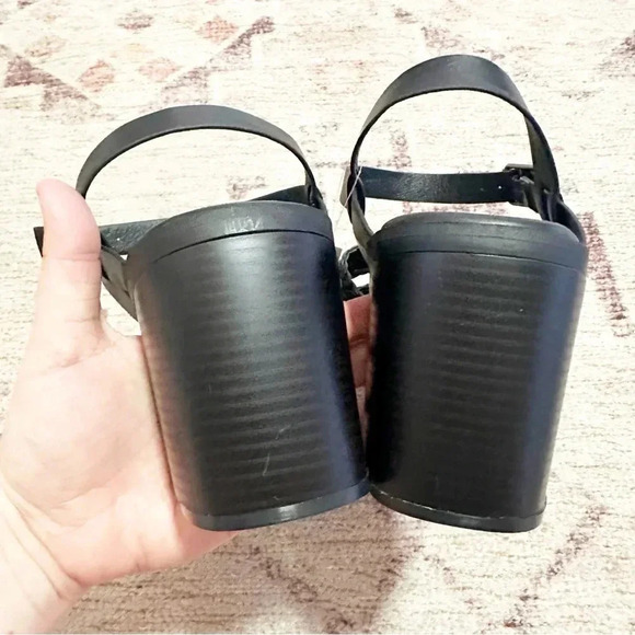 NWT Torrid • Black Crisscross Platform Heel Sandal Size 10.5 Wide Width - Picture 15 of 15